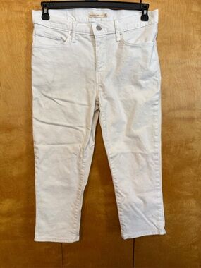 Levi’s 311 Skinny Capri white Denim Jeans Size 30